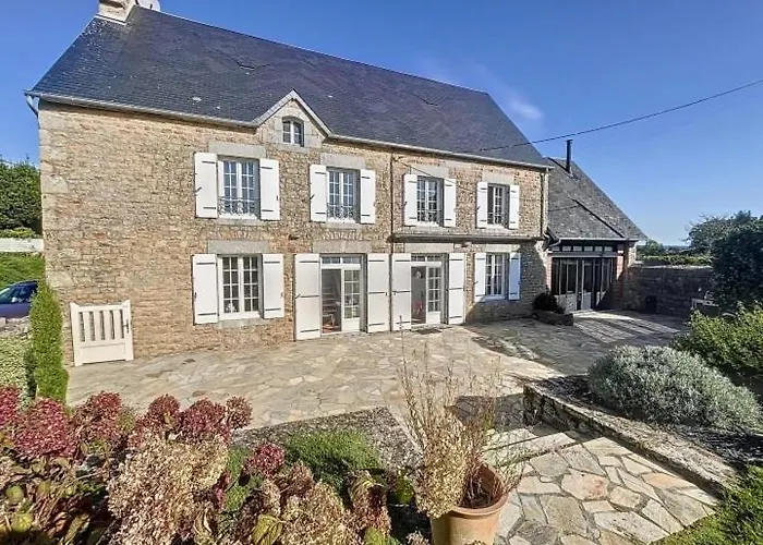 Holiday home Bienvenue Au Cassa Jullouville-les-Pins